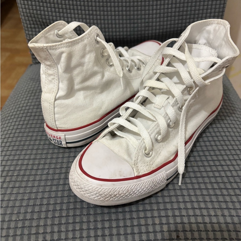 Converse White and Red High-Tops